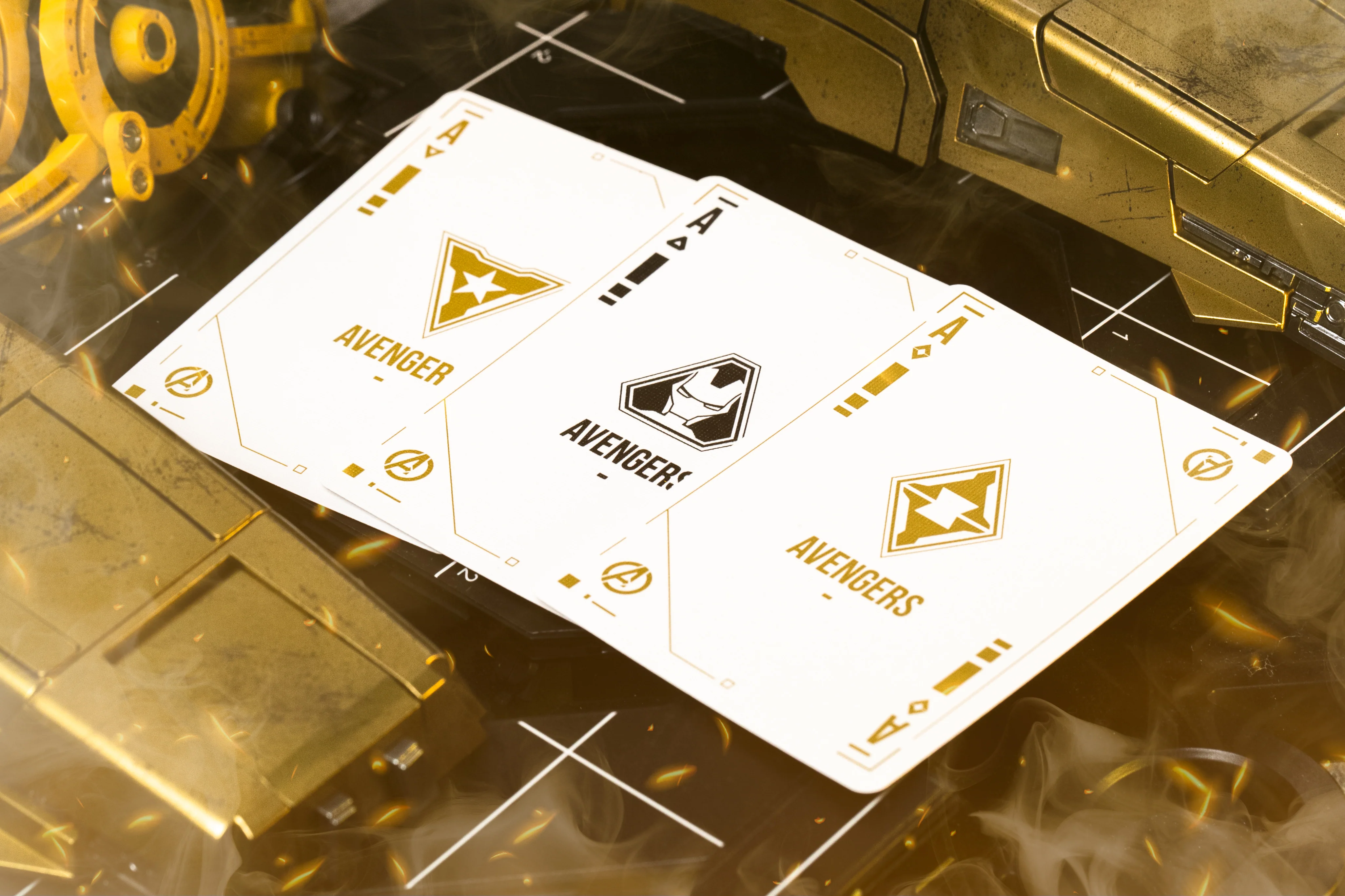 3635-iron-man-mark-21-gold-playing-cards-1.webp