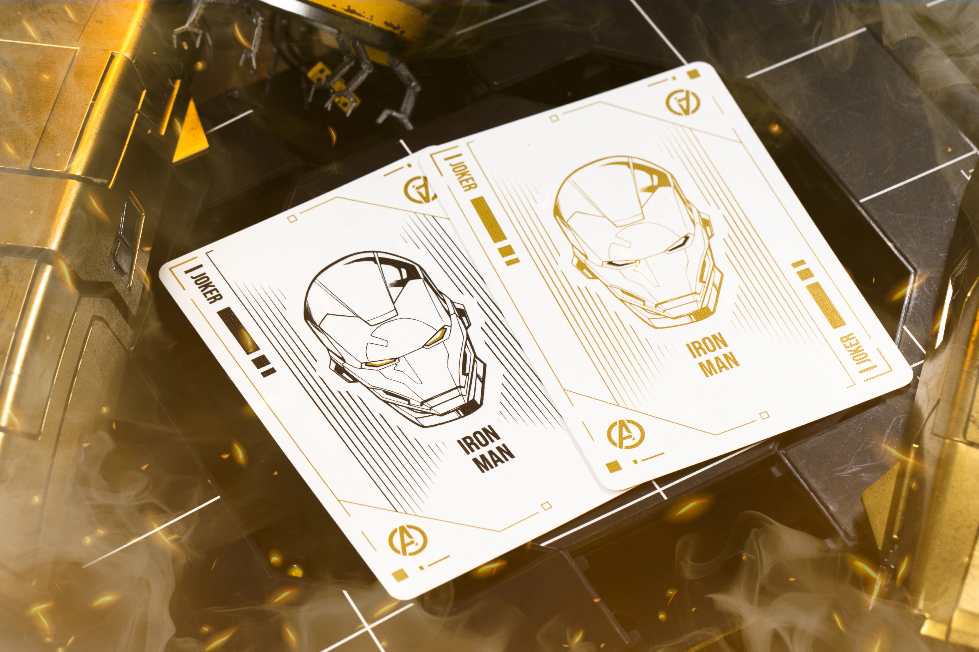3635-iron-man-mark-21-gold-playing-cards-1.webp