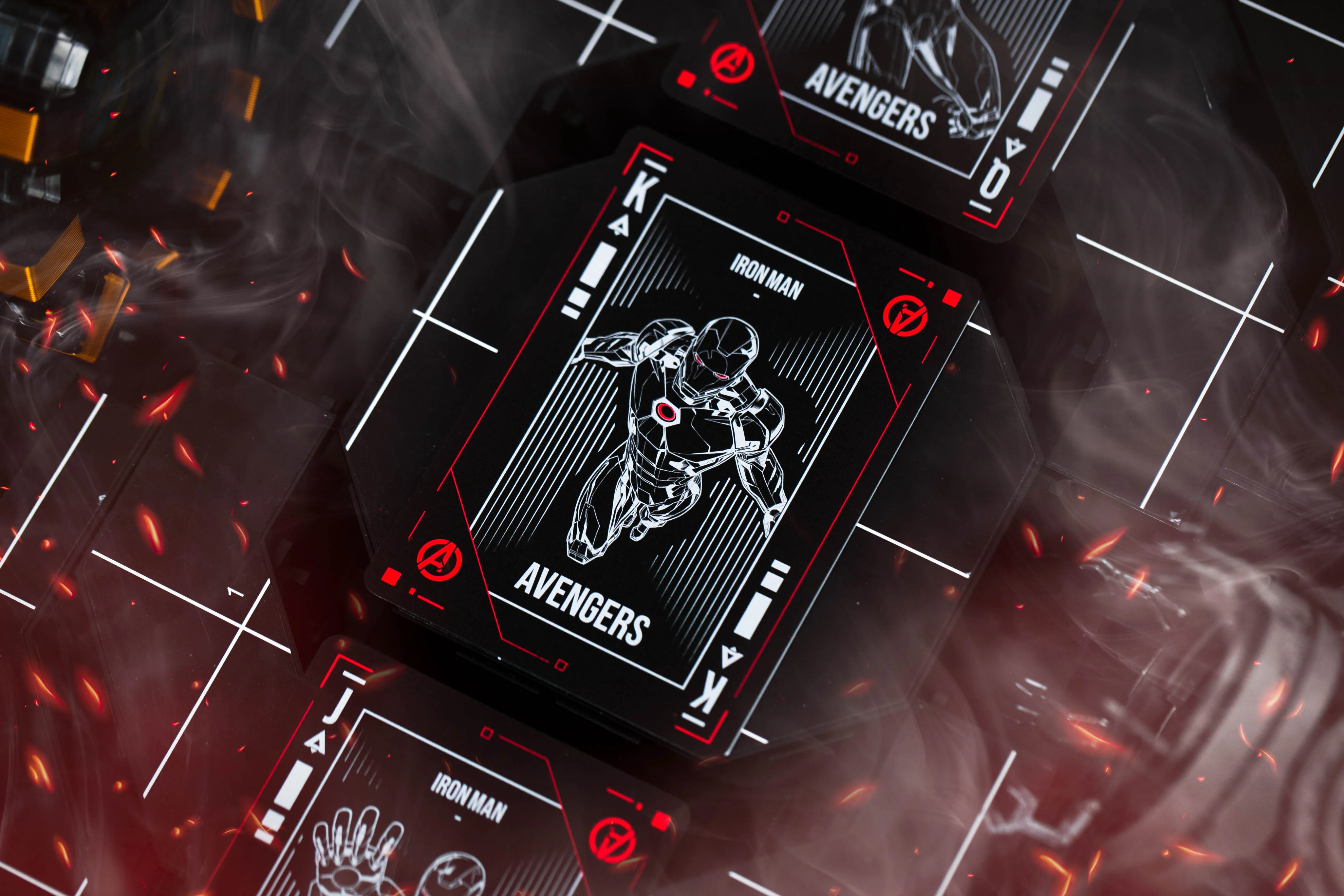3636-iron-man-mark-33-silver-playing-cards-1.webp