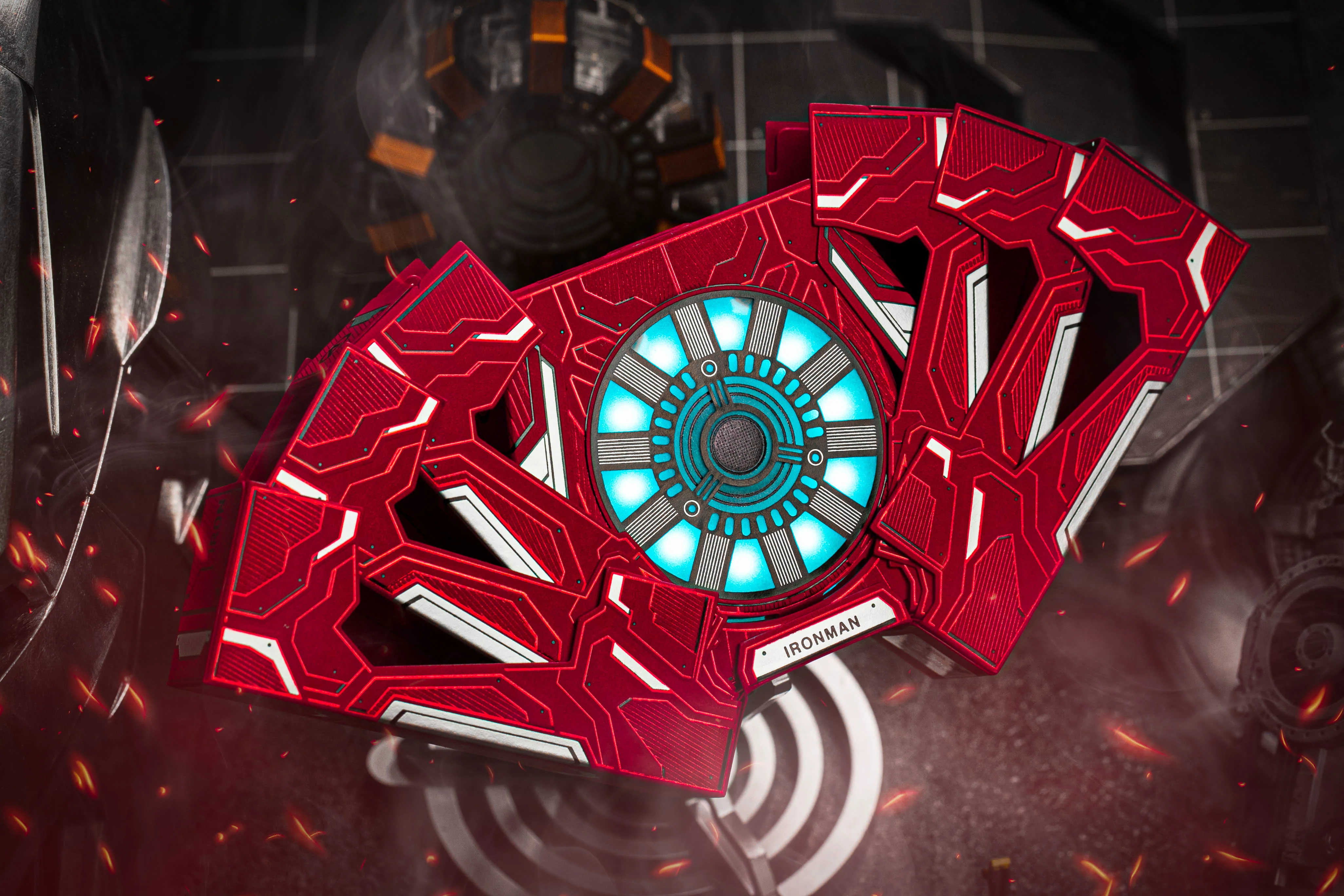 3636-iron-man-mark-33-silver-playing-cards-1.webp