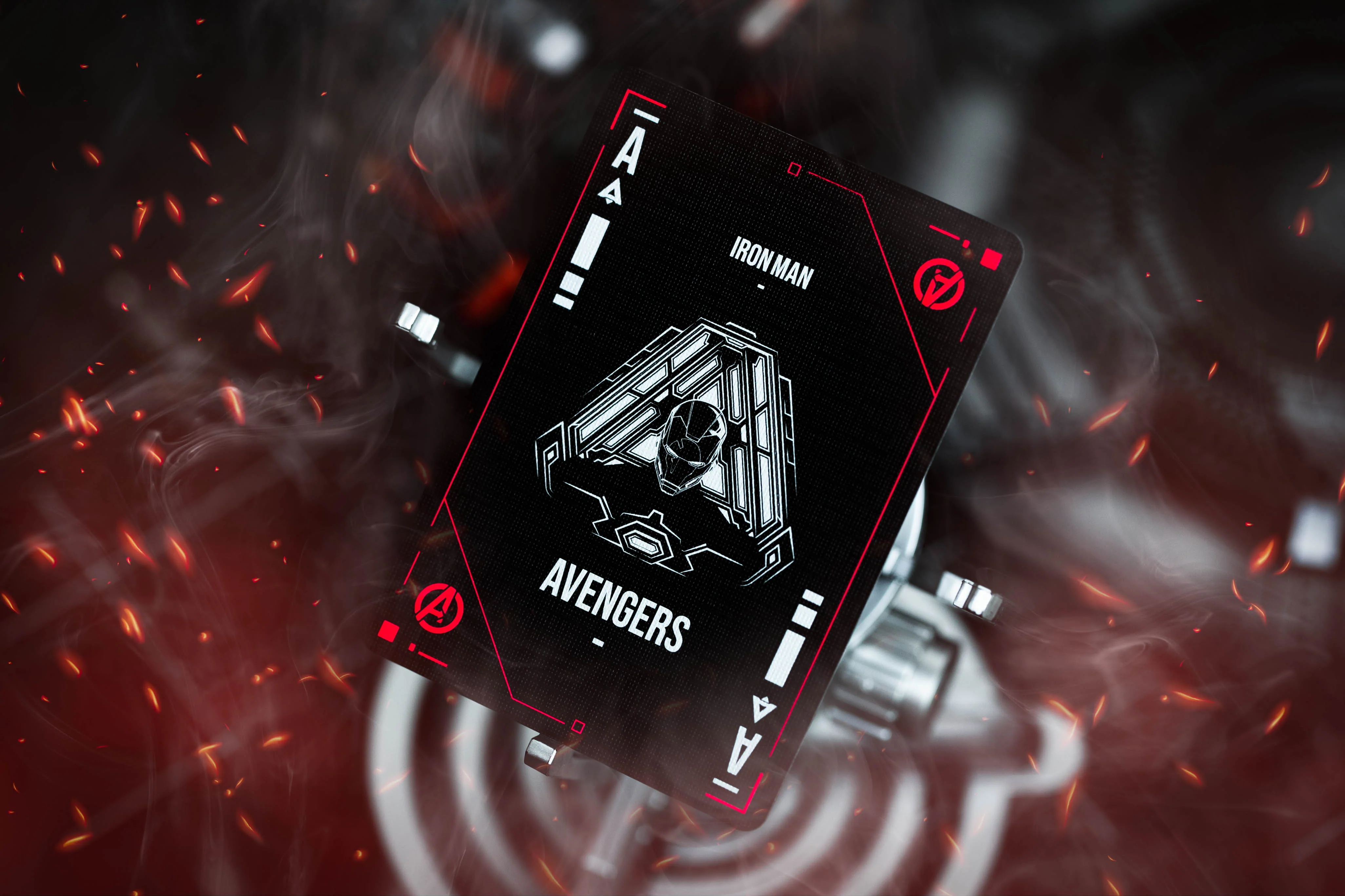 3636-iron-man-mark-33-silver-playing-cards-1.webp