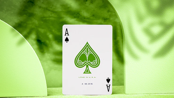 3699-jerry-s-nugget-monotone-metallic-green-playing-cards-uspcc-1.webp