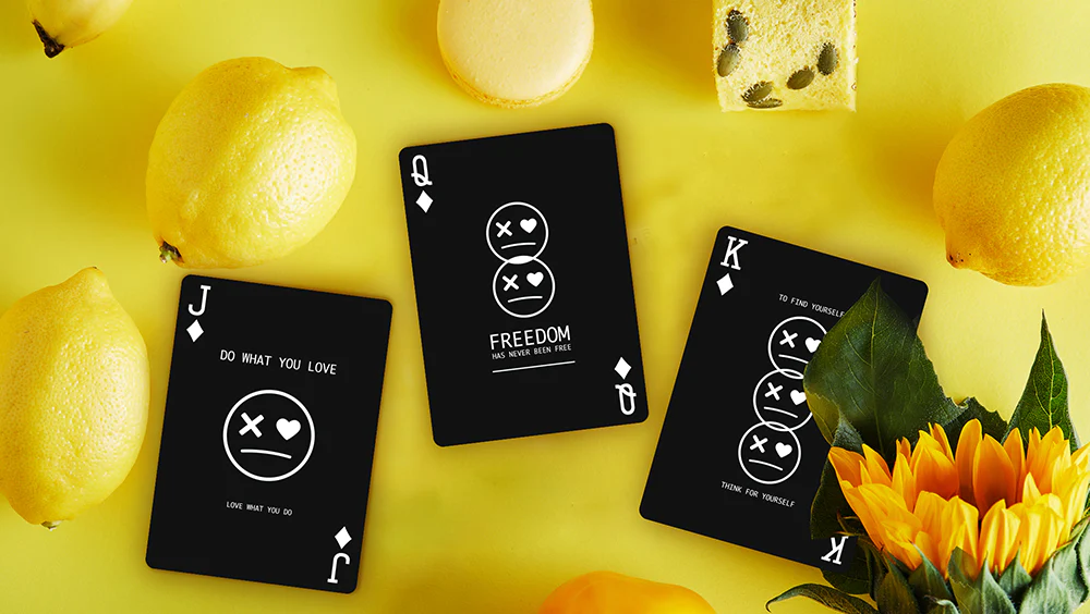 3805-keep-smiling-black-v2-playing-cards-mpc-1.jpg