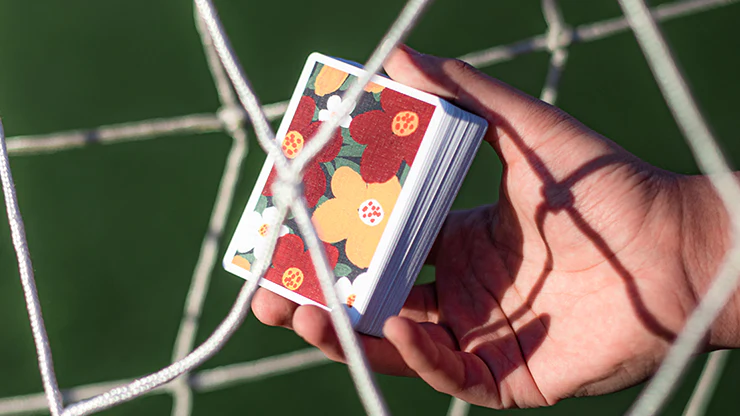 3811-keep-smiling-spring-blossoms-playing-cards-1.webp