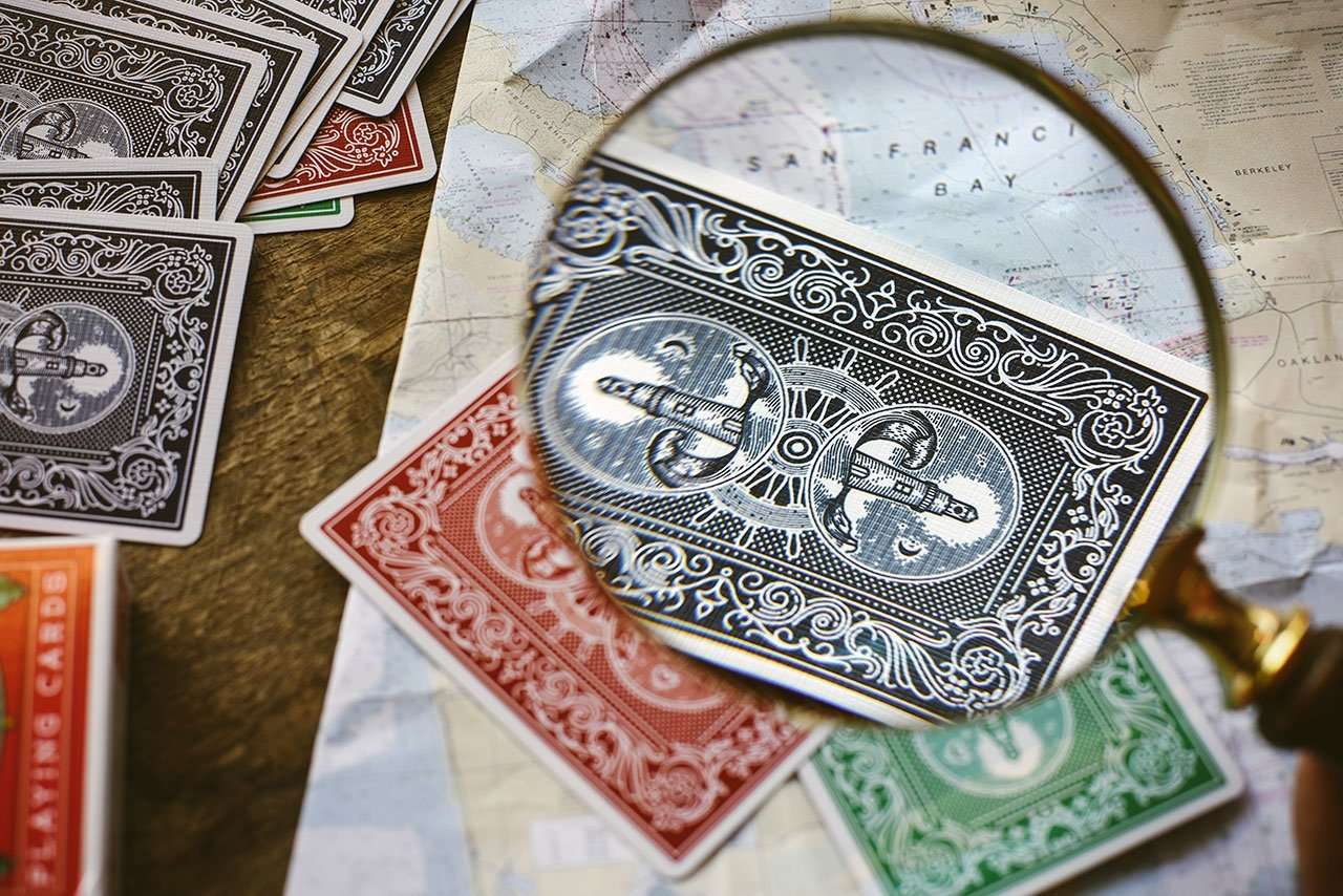 3815-keeper-double-back-gaff-playing-cards-cartamundi-1.jpg