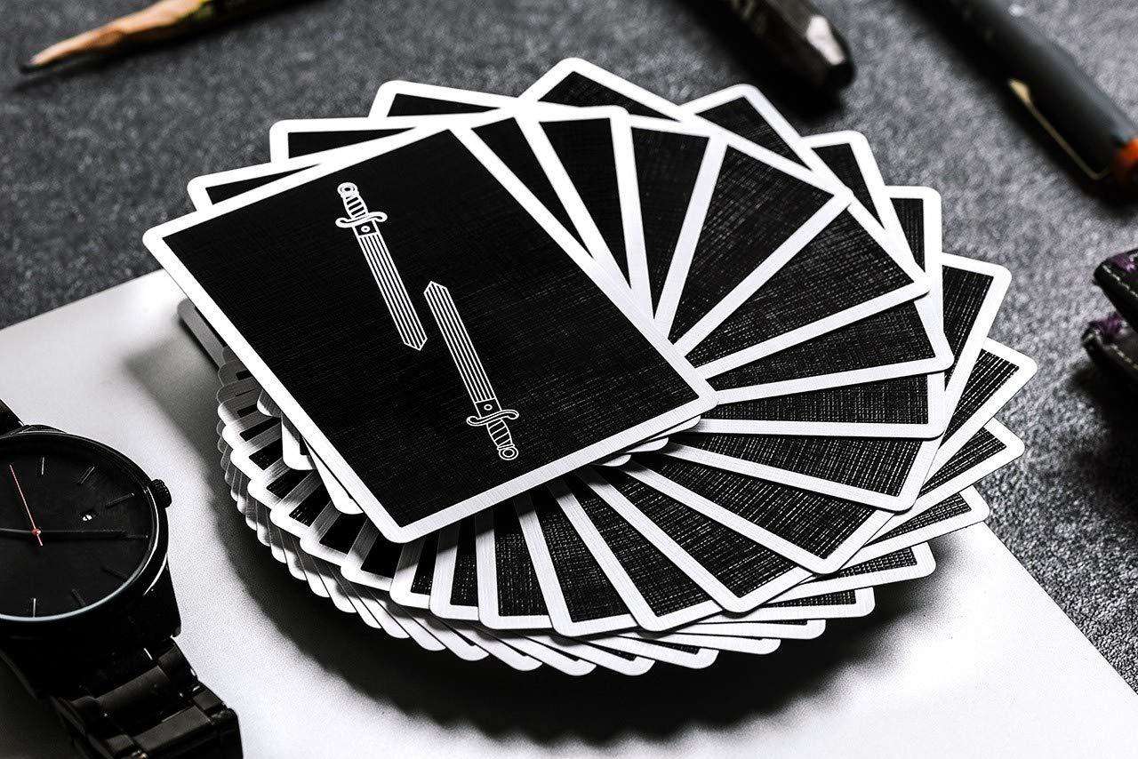 3839-king-slayer-playing-cards-cartamundi-1.webp