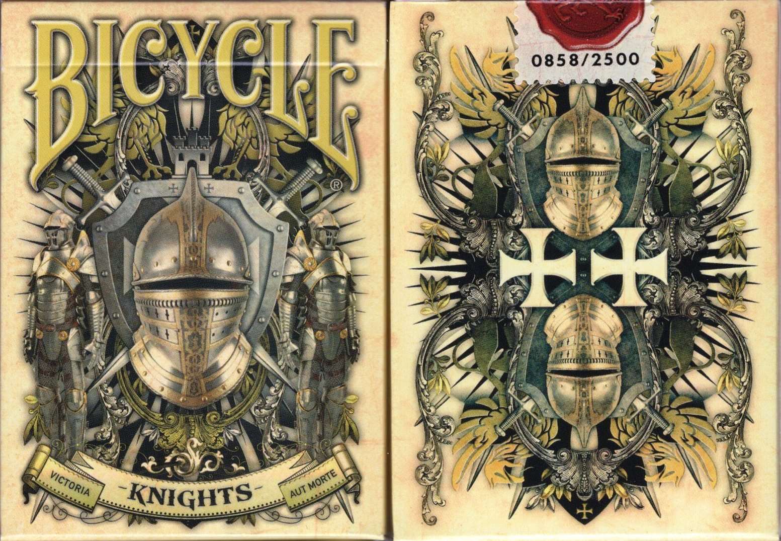 3882-knights-bicycle-playing-cards-1.jpg