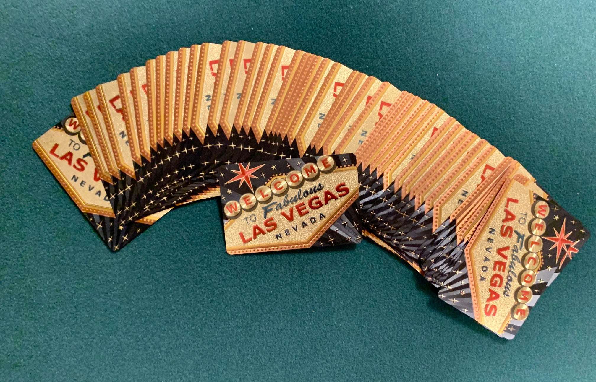 3925-las-vegas-foil-playing-cards-1.jpg