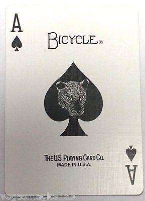 3976-leopard-bicycle-playing-cards-1.jpg