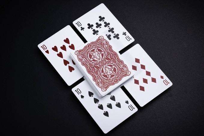 399-666-playing-cards-cartamundi-1.jpg
