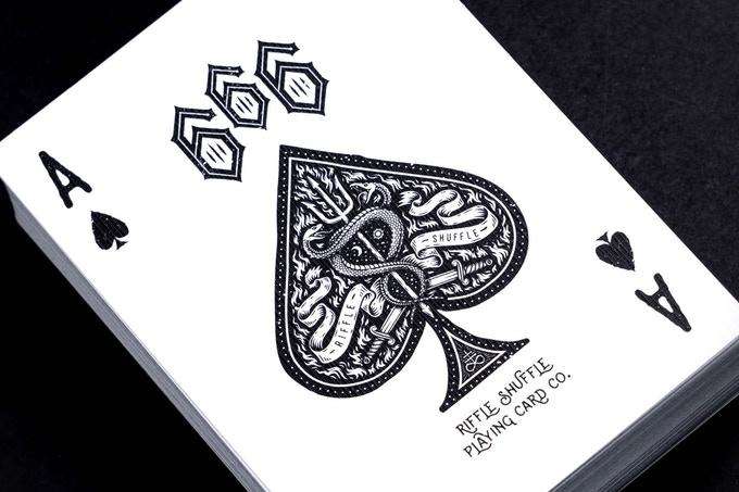 399-666-playing-cards-cartamundi-1.jpg
