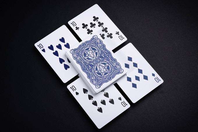 399-666-playing-cards-cartamundi-1.jpg