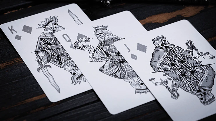 404-666-skeletal-silver-playing-cards-cartamundi-1.jpg