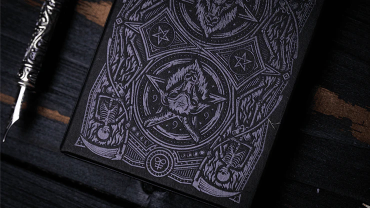 404-666-skeletal-silver-playing-cards-cartamundi-1.jpg