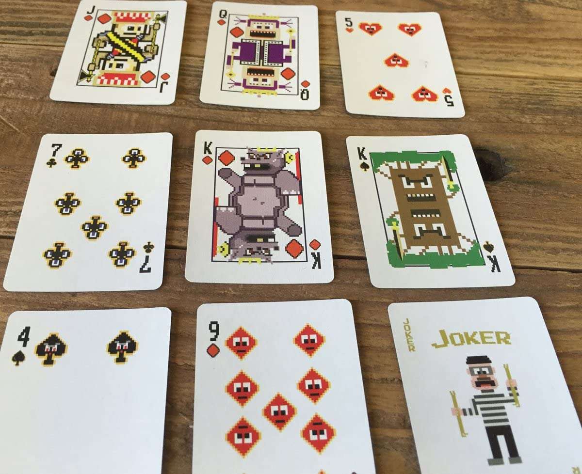 419-8-bit-gold-mini-playing-cards-1.jpg