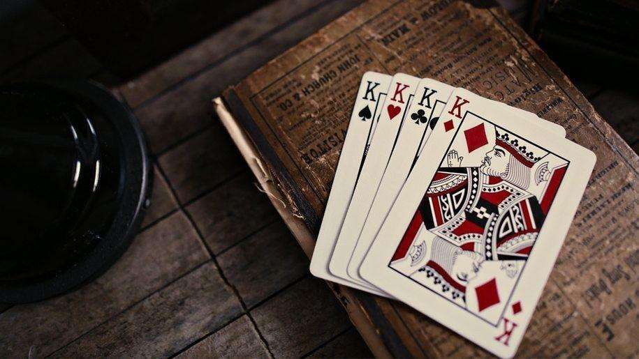4199-madison-dealers-red-playing-cards-uspcc-ellusionist-1.jpg