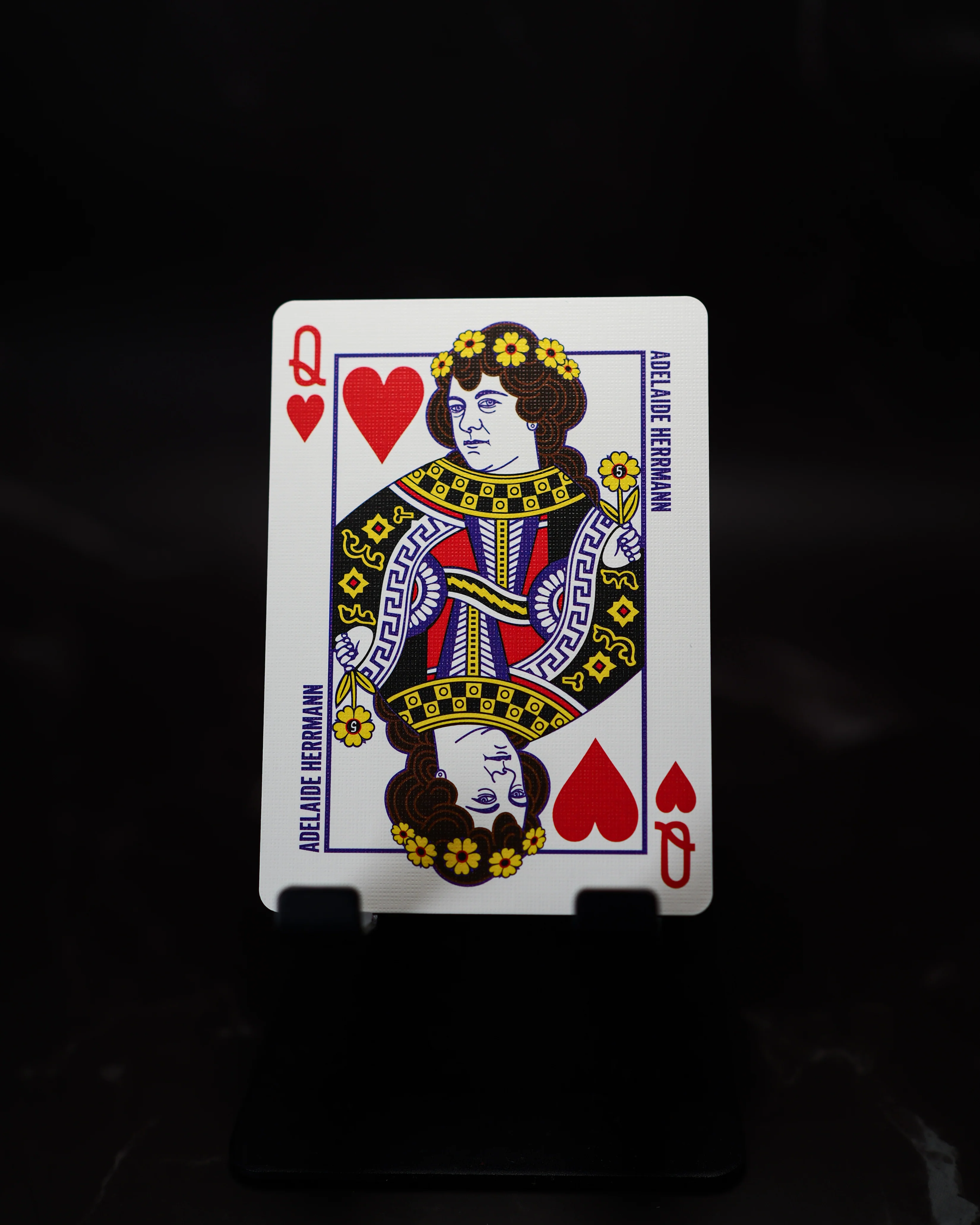4237-magical-women-playing-cards-gilded-edition-1.webp