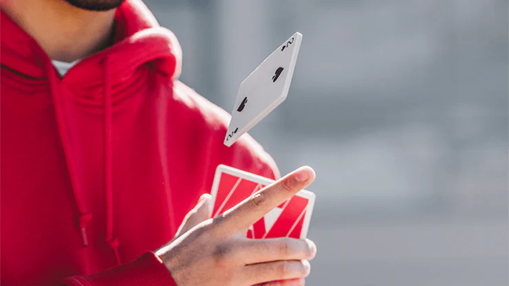4273-mako-red-playing-cards-uspcc-1.webp