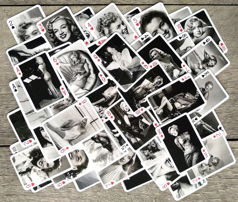 4318-marilyn-monroe-playing-cards-by-flontzgift-1.webp