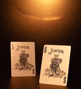 4324-marked-bicycle-rider-back-playing-cards-a-new-era-in-magic-1.webp