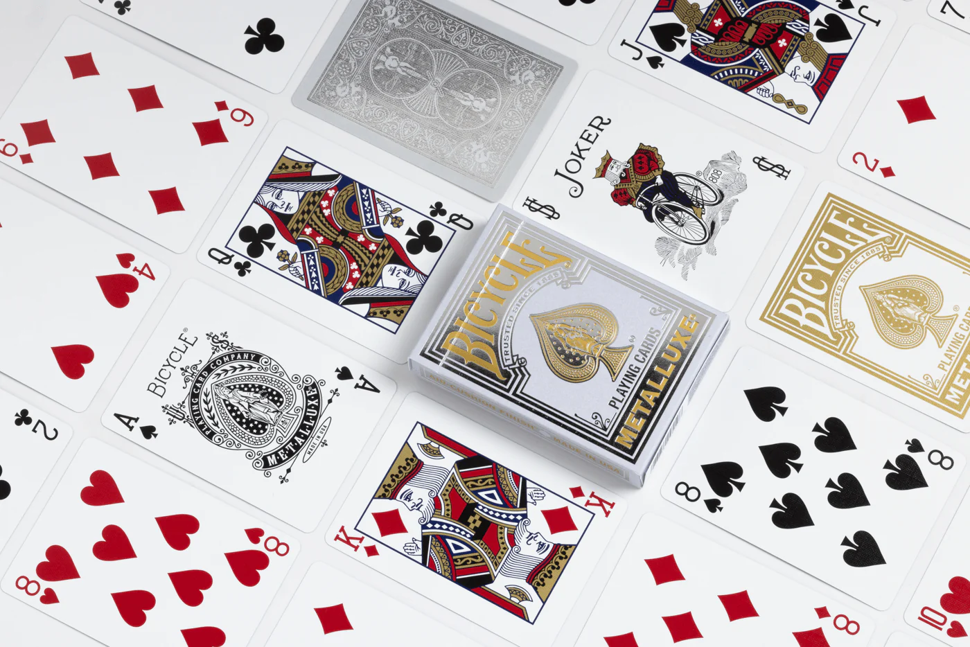 4470-metalluxe-silver-bicycle-playing-cards-1.webp