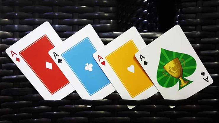 4478-mickey-mouse-friends-playing-cards-jlcc-1.jpg