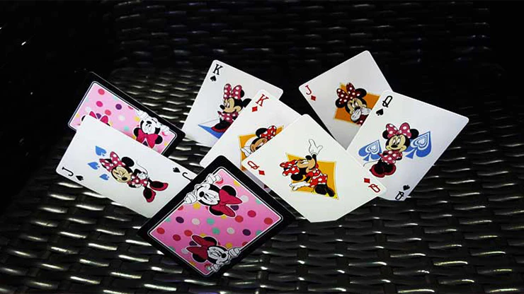 4526-minnie-mouse-playing-cards-jlcc-1.jpg