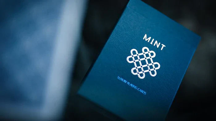 4527-mint-v2-marked-playing-cards-uspcc-1.jpg