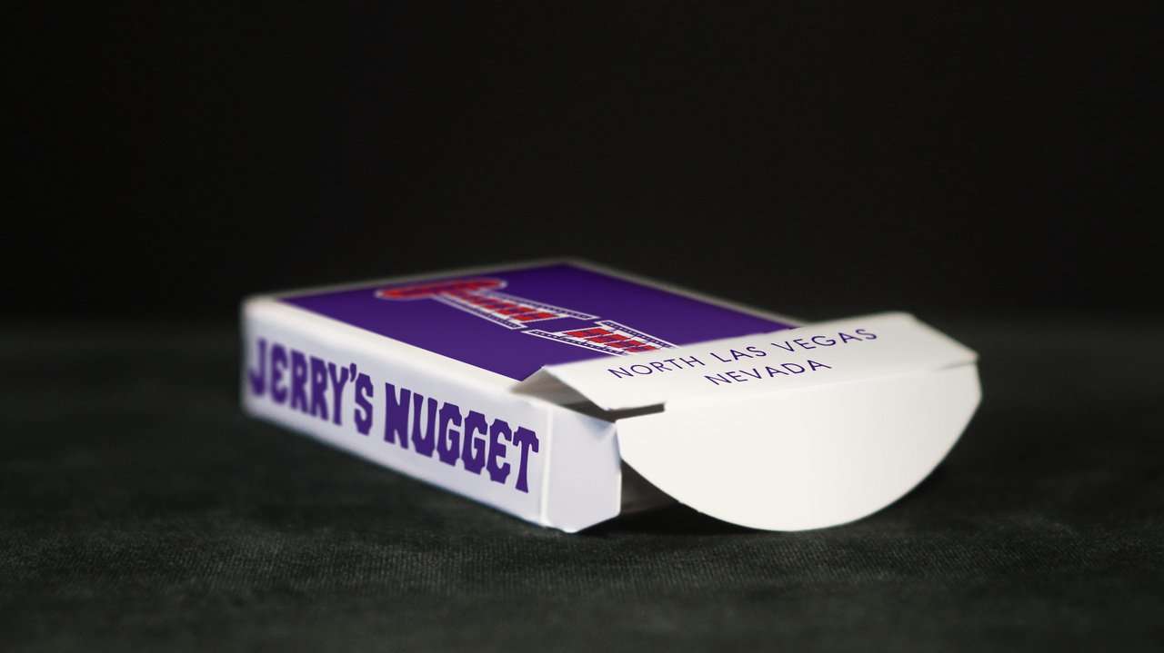4570-modern-feel-jerry-s-nugget-royal-purple-playing-cards-uspcc-1.webp