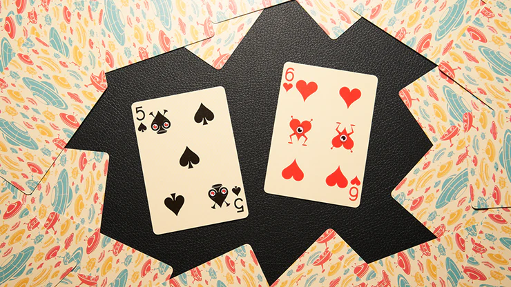 465-ace-invaders-playing-cards-uspcc-1.jpg