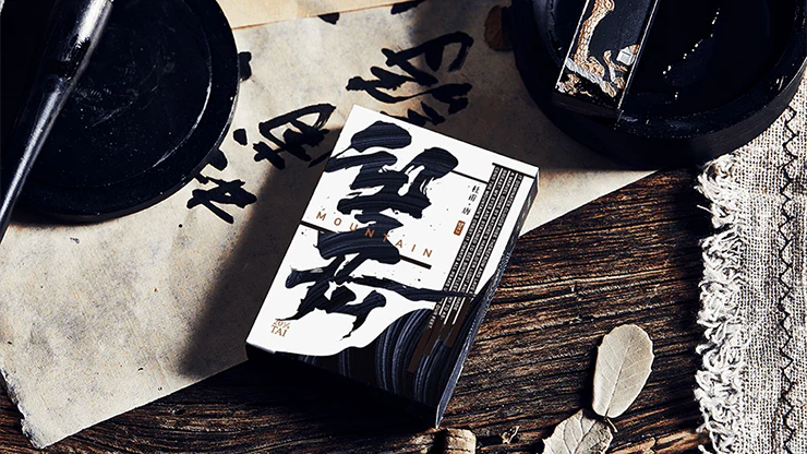 4672-mountain-wang-yue-black-playing-cards-uspcc-1.jpg