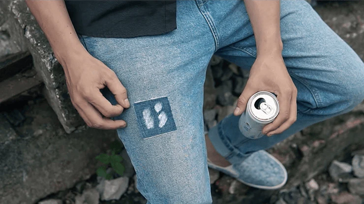 4707-my-jeans-playing-card-trick-reveal-1.webp