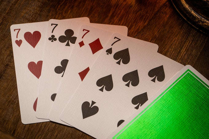 4884-noc-luxury-playing-cards-3-deck-set-cartamundi-1.jpg
