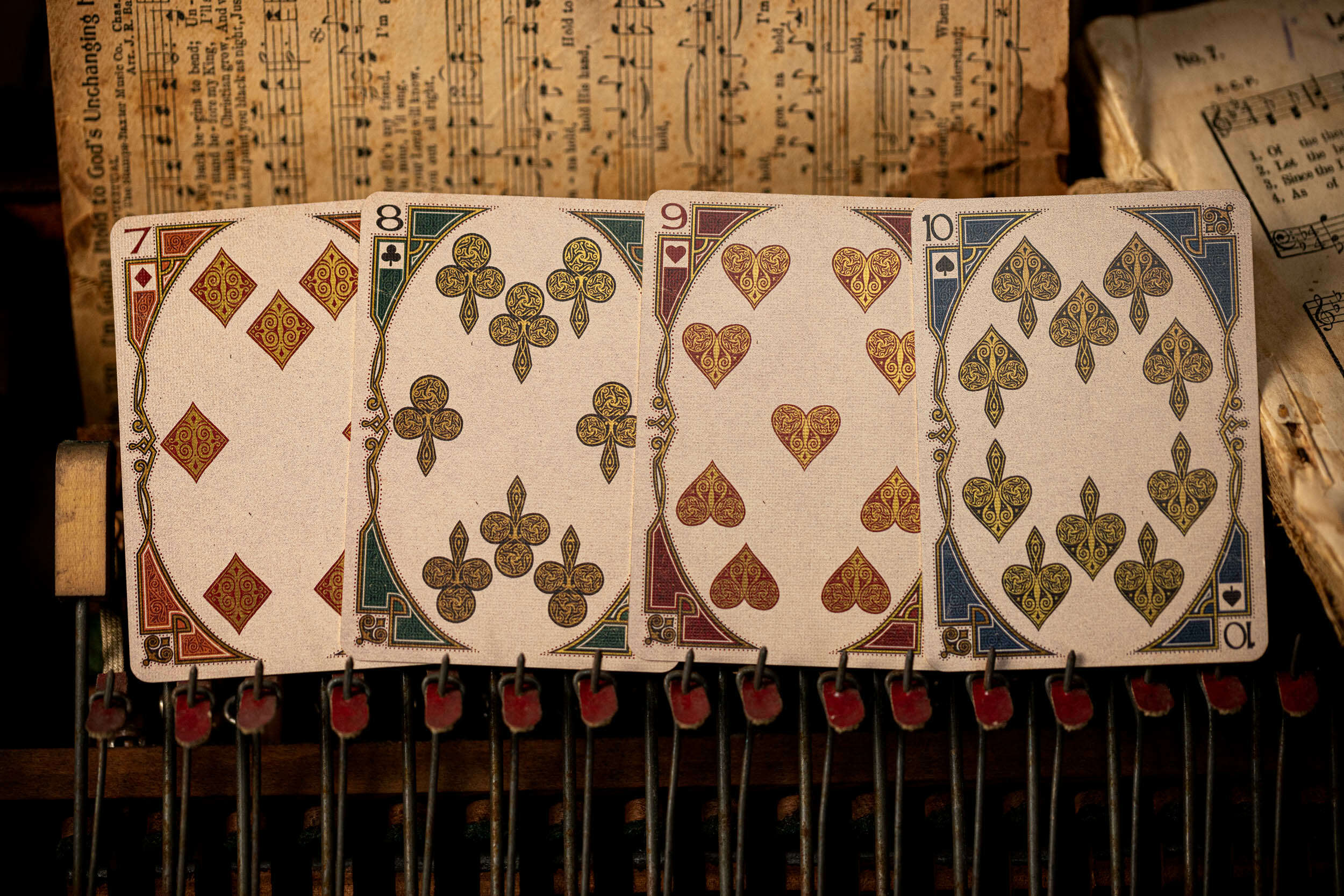 4930-noel-playing-cards-by-kings-wild-project-1.jpg