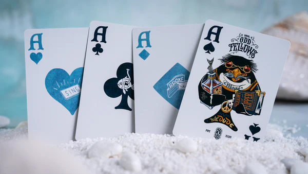 5002-odd-fellows-playing-cards-the-dude-golden-snowflake-edition-1.webp
