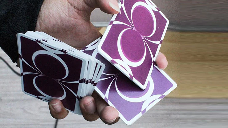 5047-omega-playing-cards-uspcc-1.jpg