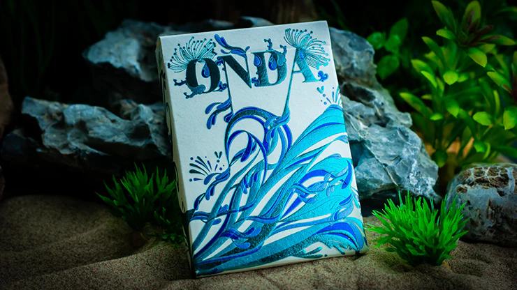 5067-onda-wave-playing-cards-cartamundi-1.jpg