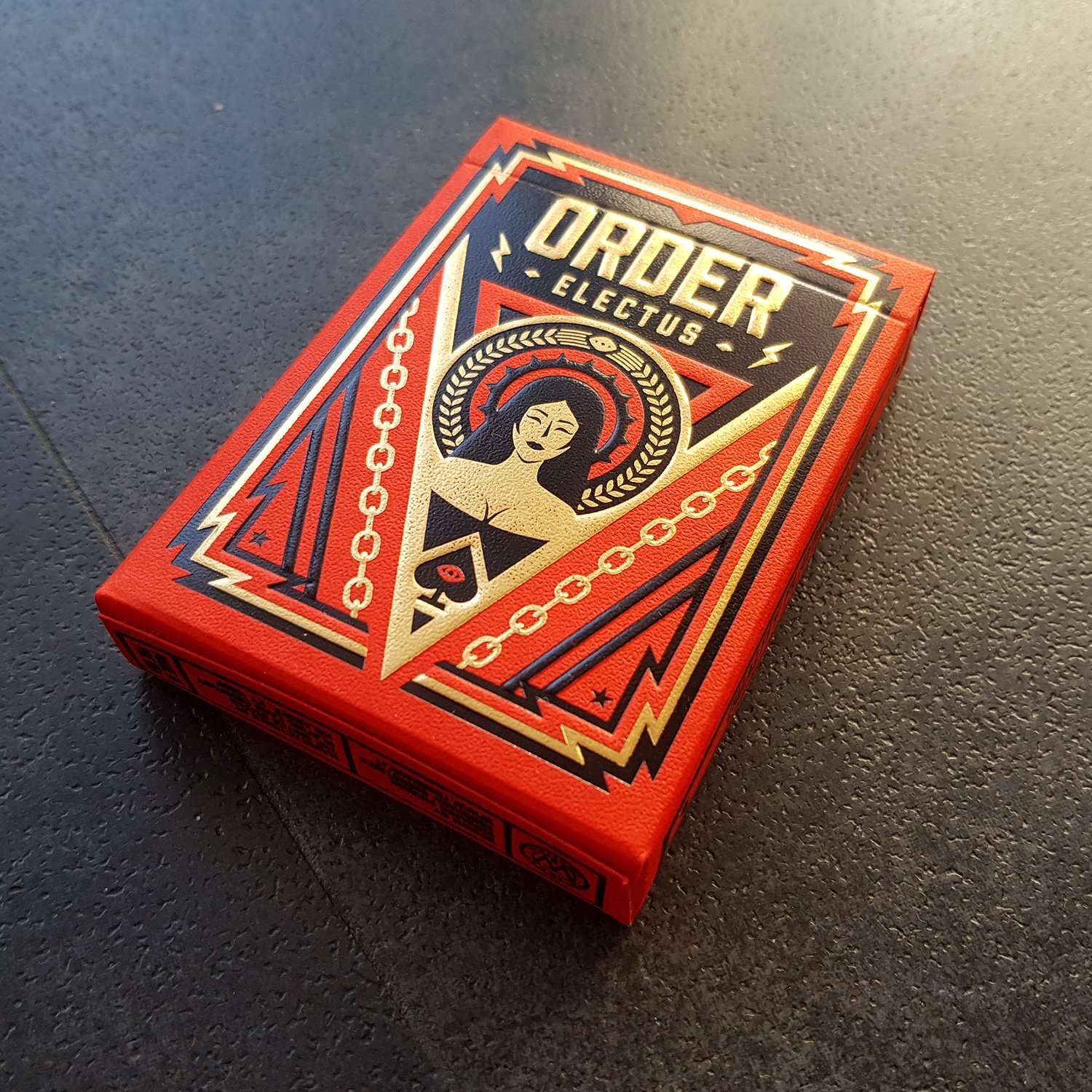 5140-order-electus-playing-cards-uspcc-1.jpg