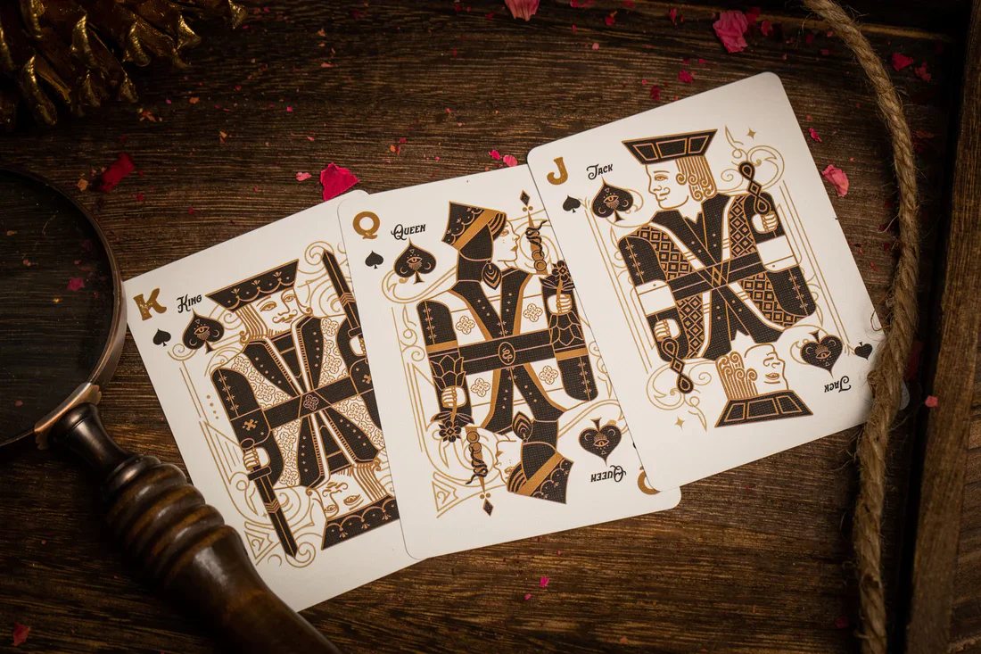 5209-palmistry-playing-cards-silver-golden-ivory-edition-twpcc-1.webp