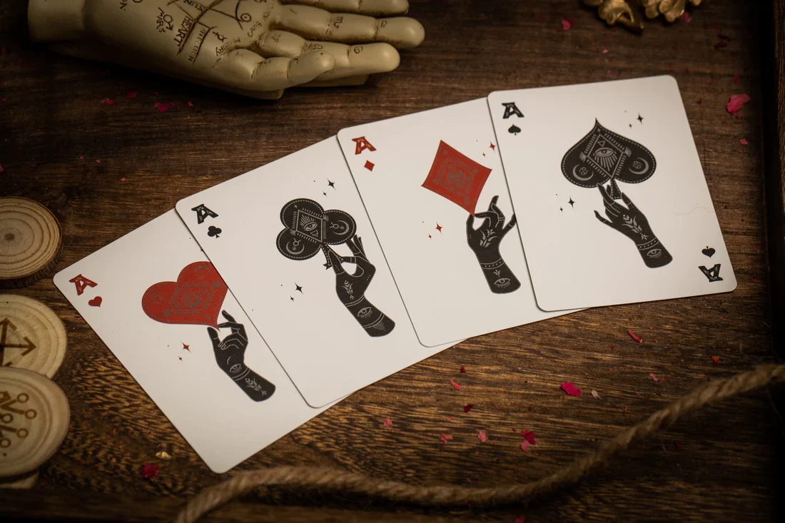 5210-palmistry-playing-cards-silver-sable-edition-twpcc-1.webp
