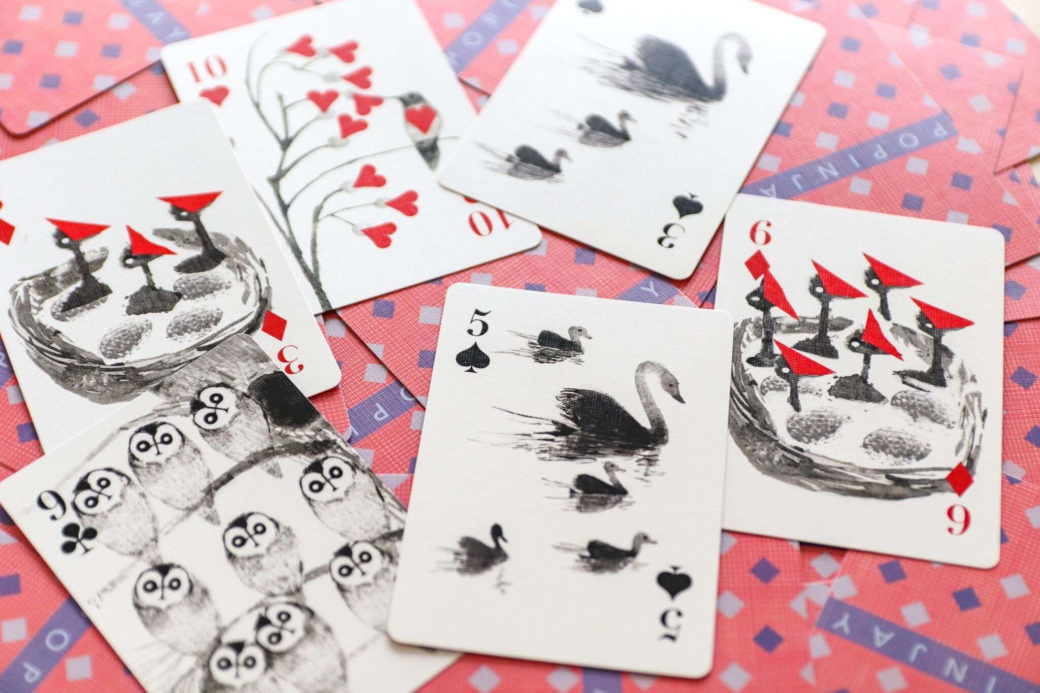 5486-popinjay-playing-cards-uspcc-1.jpg