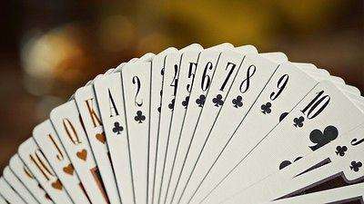 5513-pressers-playing-cards-deck-uspcc-1.jpg