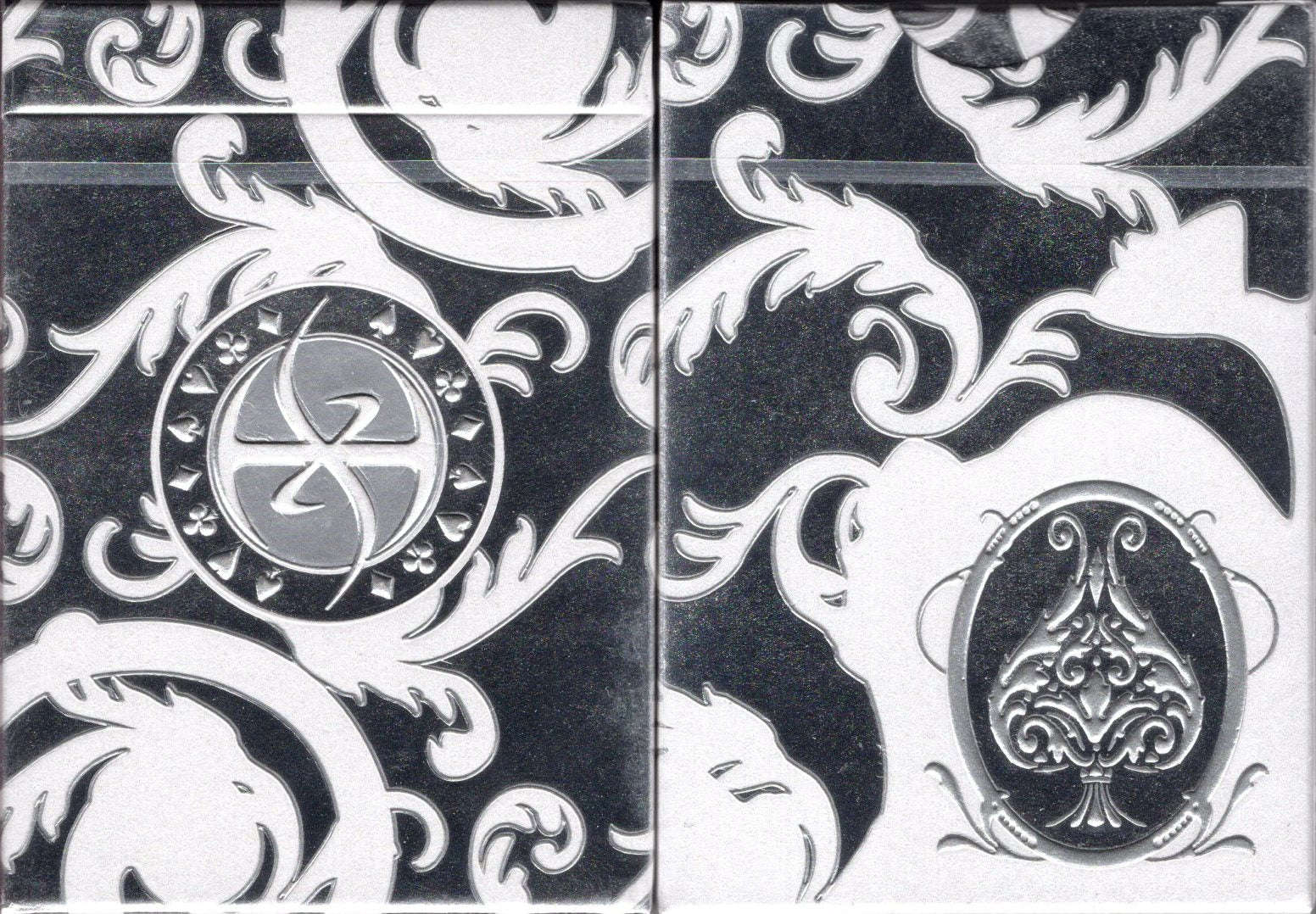 5543-pro-xcm-ghost-foil-playing-cards-uspcc-1.jpg