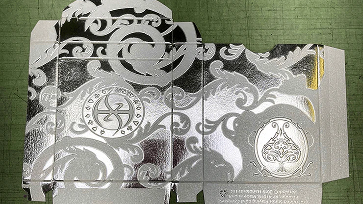5543-pro-xcm-ghost-foil-playing-cards-uspcc-1.jpg