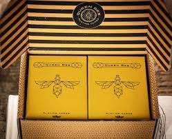 5605-queen-bee-6-deck-box-1.jpg