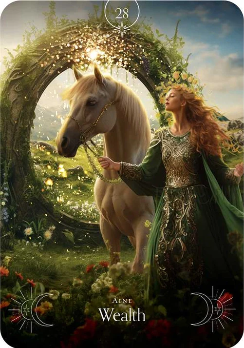 5609-queen-of-the-sun-oracle-by-stacey-demarco-1.webp