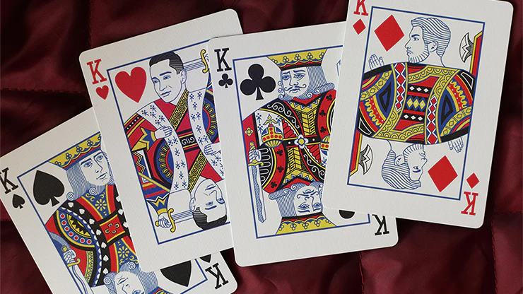 5697-red-roses-playing-cards-uspcc-1.jpg