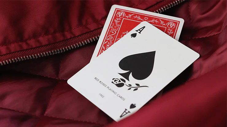 5697-red-roses-playing-cards-uspcc-1.jpg