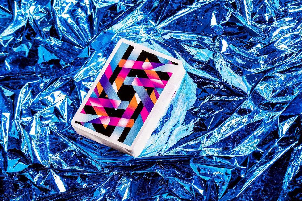 5709-refraction-playing-cards-uspcc-1.jpg