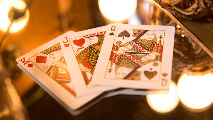 5711-regalia-shin-lim-v1-playing-cards-cartamundi-1.jpg